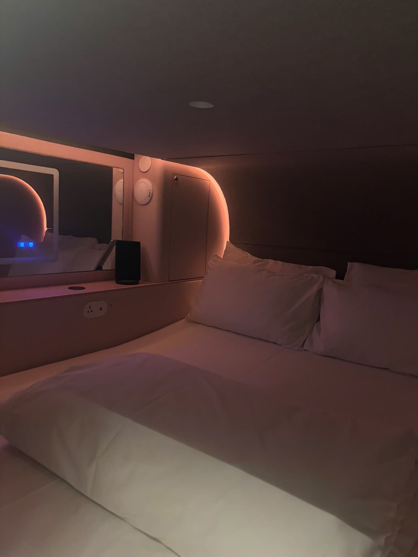 A connected Capsule Transit room